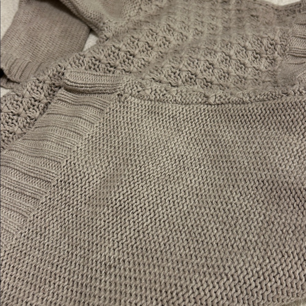 American Eagle Outfitters Taupe Knit Sweater - Size S - Picture 8 of 11